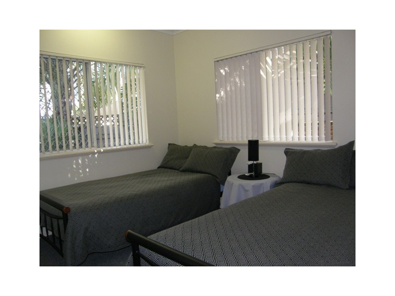 Bentley Park QLD 4869