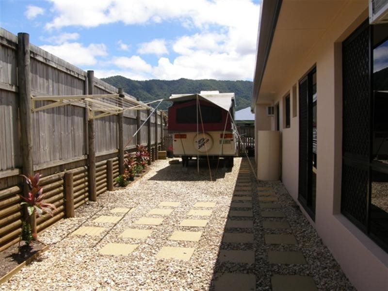 7 Carron Close, Bentley Park QLD 4869