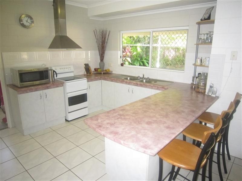 Bentley Park QLD 4869