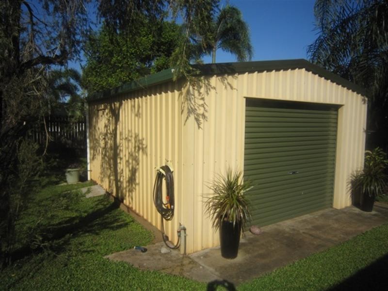 Bentley Park QLD 4869