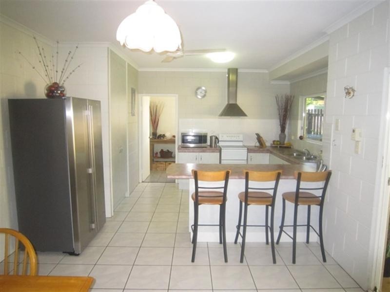 Bentley Park QLD 4869