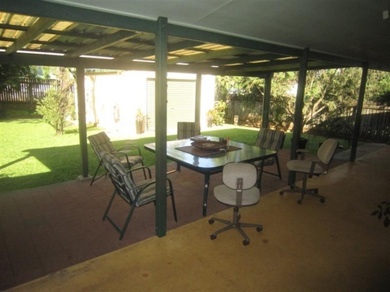 Bentley Park QLD 4869