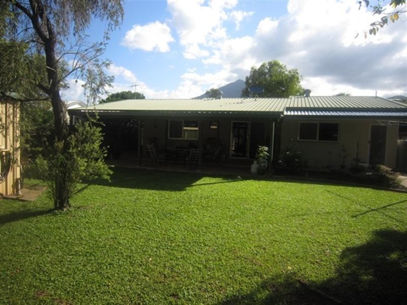 Bentley Park QLD 4869