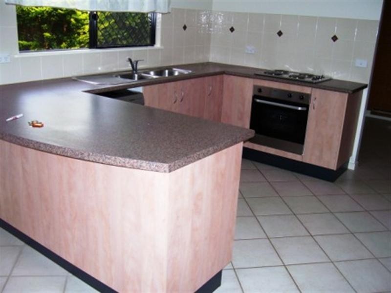 Bentley Park QLD 4869