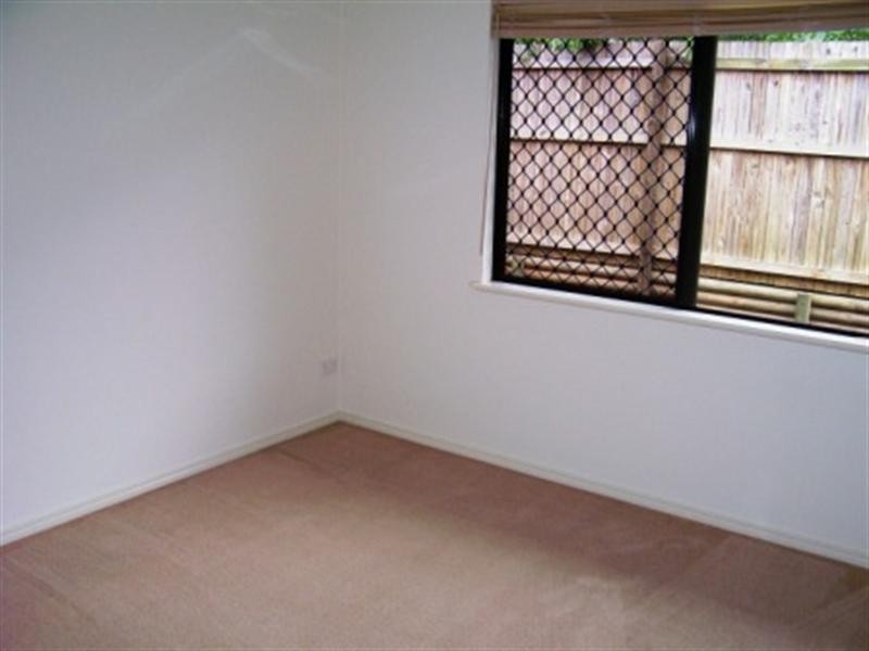 Bentley Park QLD 4869