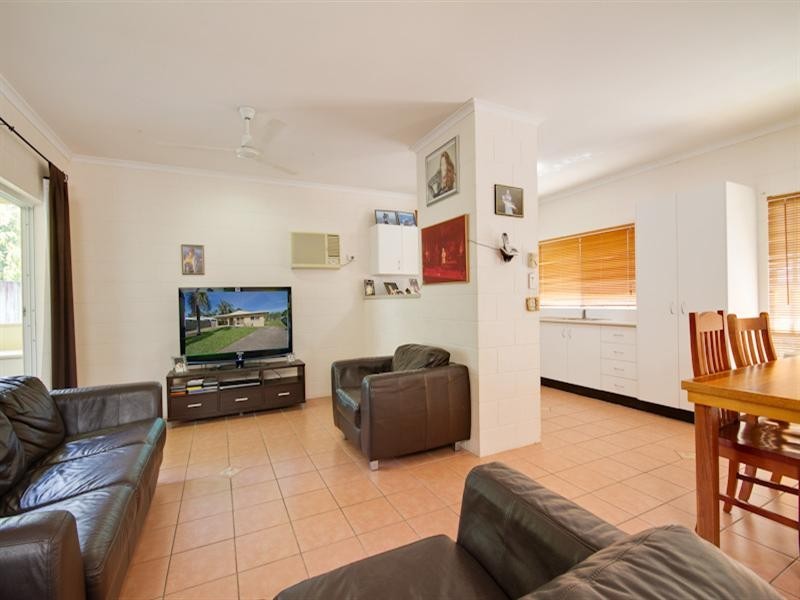 11 Adventure Close, Bentley Park QLD 4869