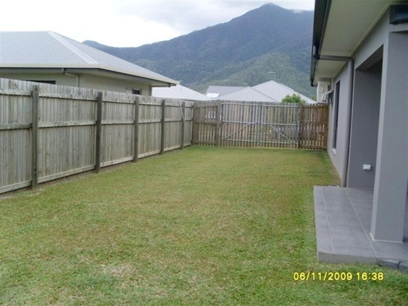 Bentley Park QLD 4869