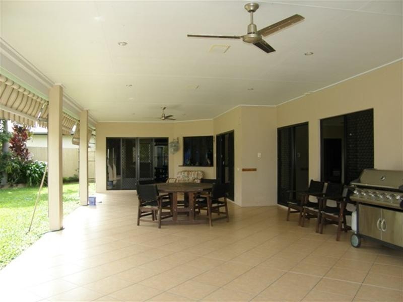 2 Willmot Close, Edmonton QLD 4869