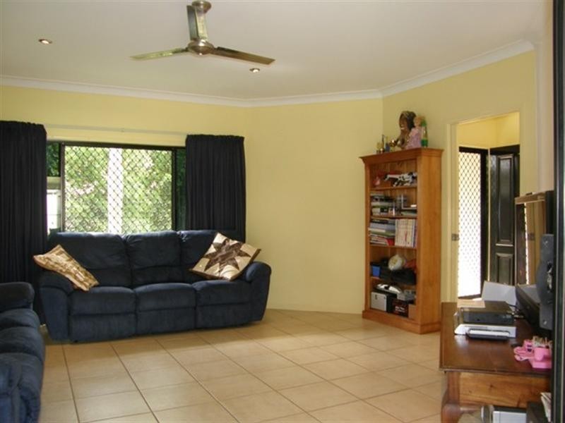 2 Willmot Close, Edmonton QLD 4869