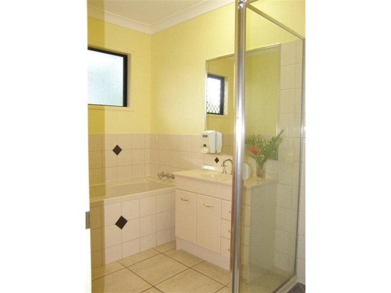 2 Willmot Close, Edmonton QLD 4869