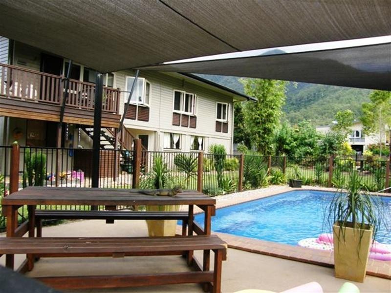 17-19 Millhouse Close, Edmonton QLD 4869