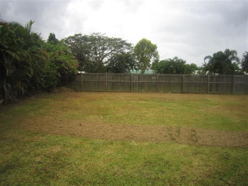 Bentley Park QLD 4869