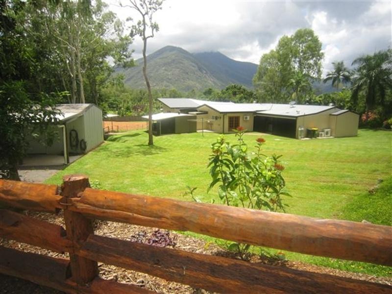 102 Dempsey Street, Gordonvale QLD 4865