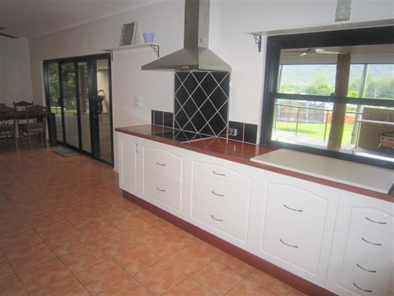 102 Dempsey Street, Gordonvale QLD 4865