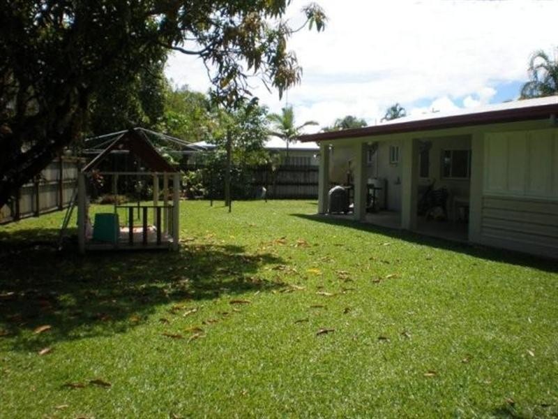 Bentley Park QLD 4869