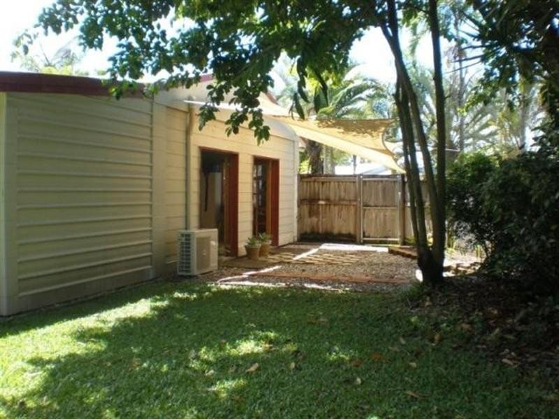 Bentley Park QLD 4869