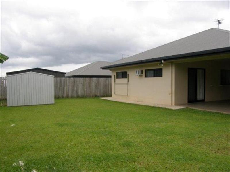 38 Fitzmaurice Drive, Bentley Park QLD 4869