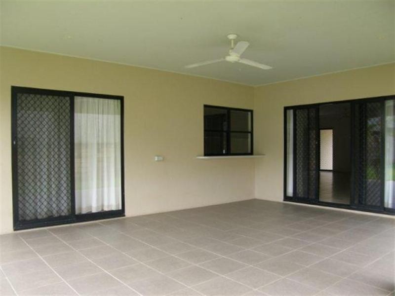 38 Fitzmaurice Drive, Bentley Park QLD 4869