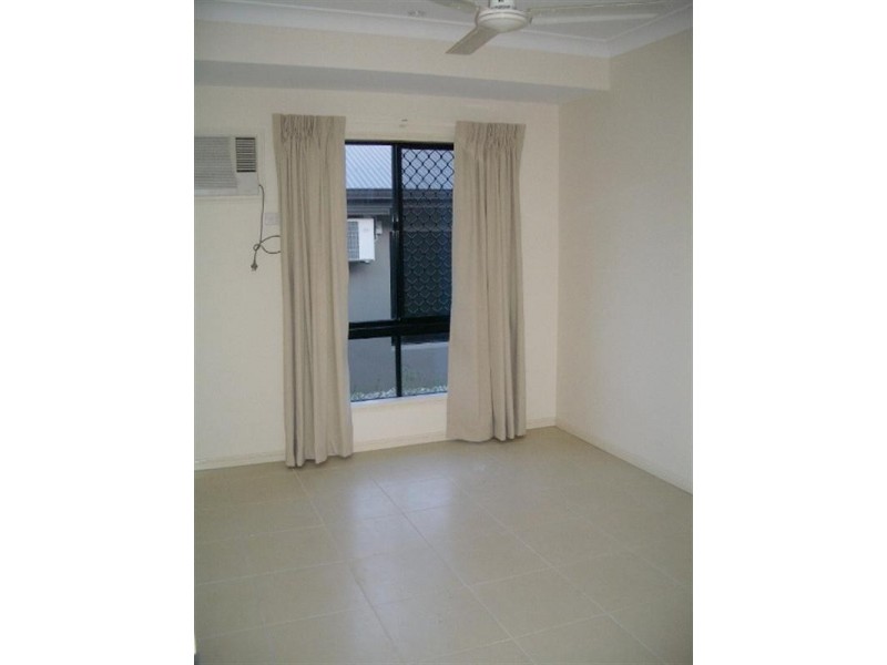 38 Fitzmaurice Drive, Bentley Park QLD 4869