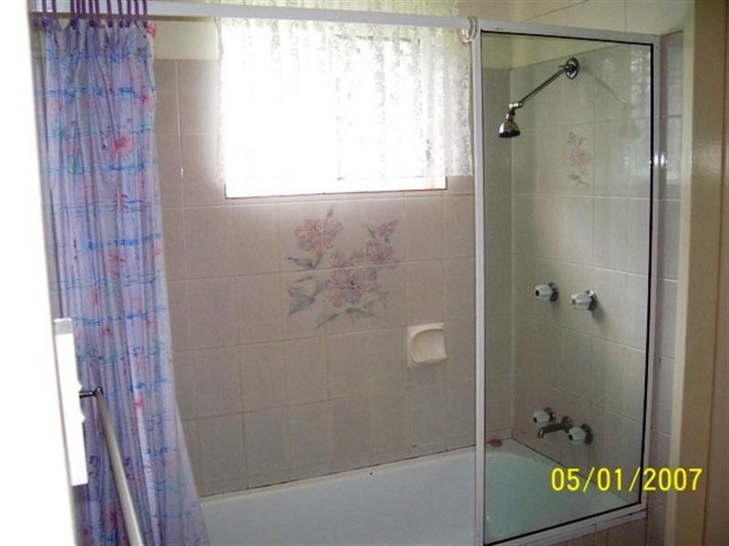 Bentley Park QLD 4869