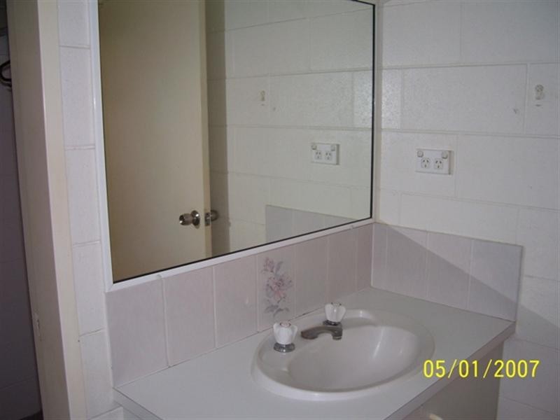 Bentley Park QLD 4869