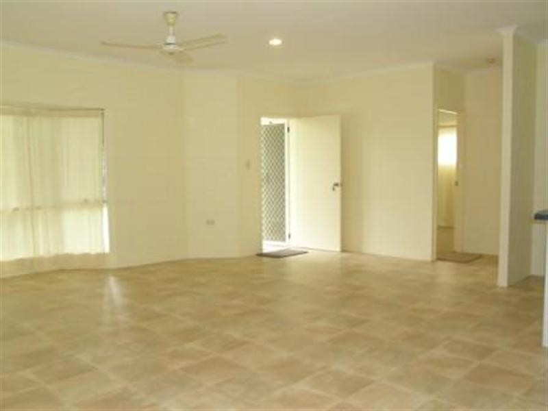 33 Osborn Crescent, Edmonton QLD 4869