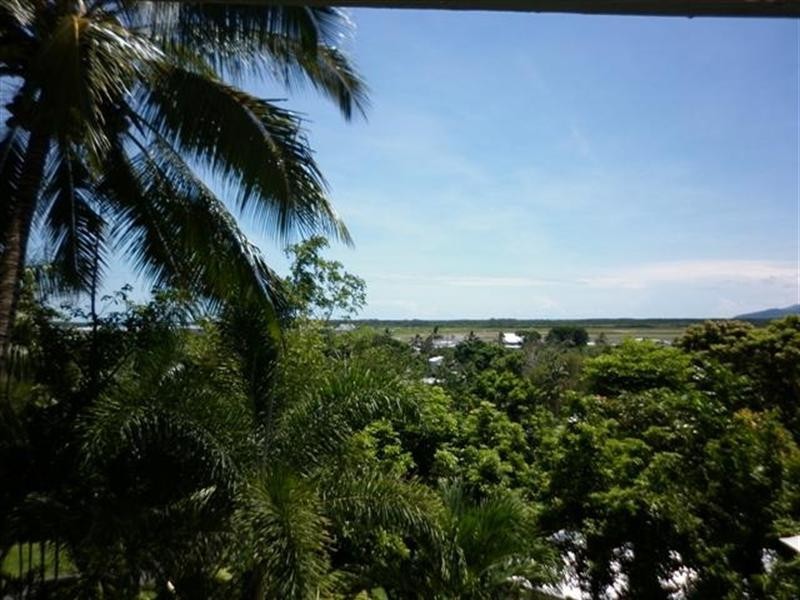 27 Magee Street, Aeroglen QLD 4870