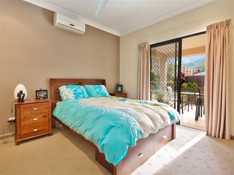 Bentley Park QLD 4869