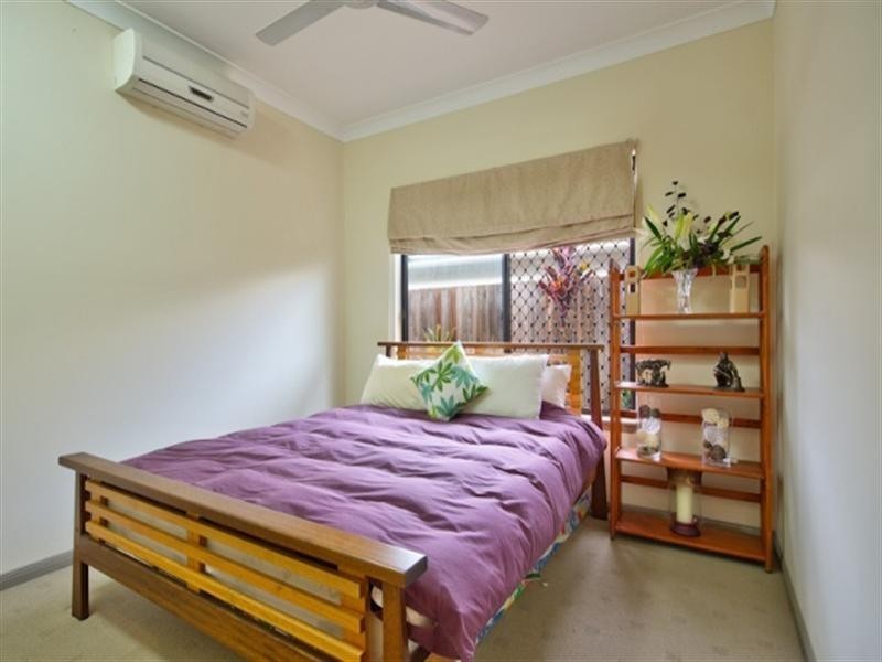 Bentley Park QLD 4869