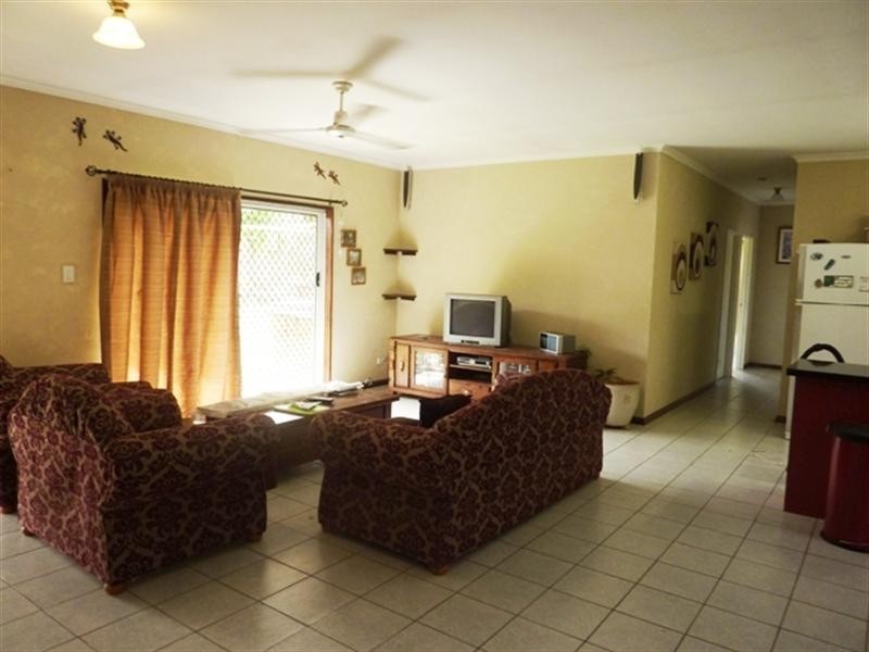 Bentley Park QLD 4869