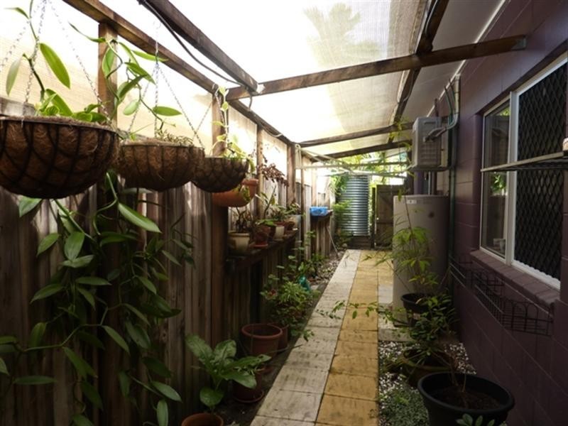 Bentley Park QLD 4869