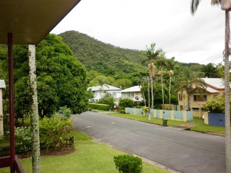 13 Magee Street, Aeroglen QLD 4870