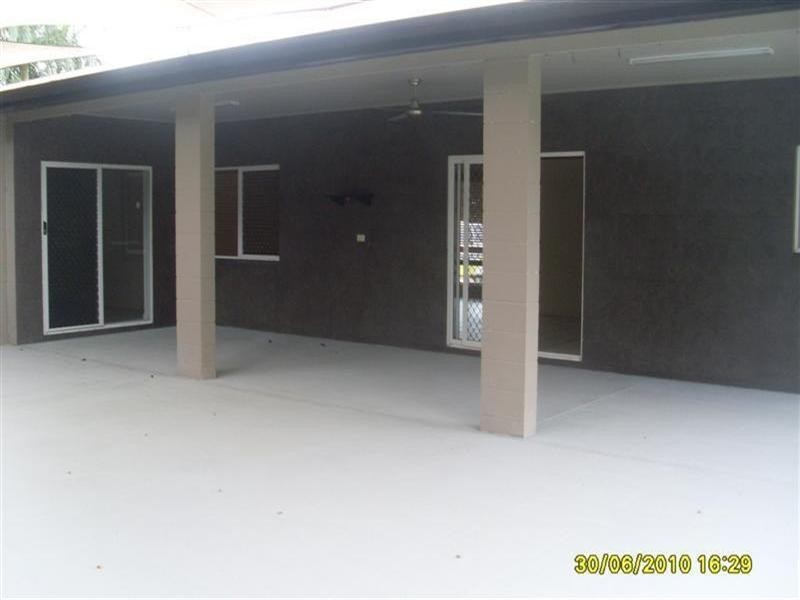 Bentley Park QLD 4869