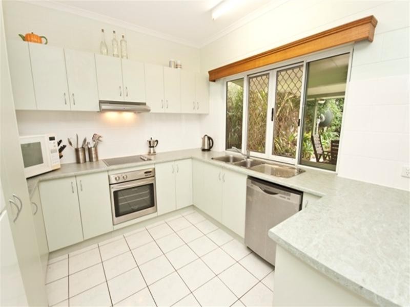 Bentley Park QLD 4869