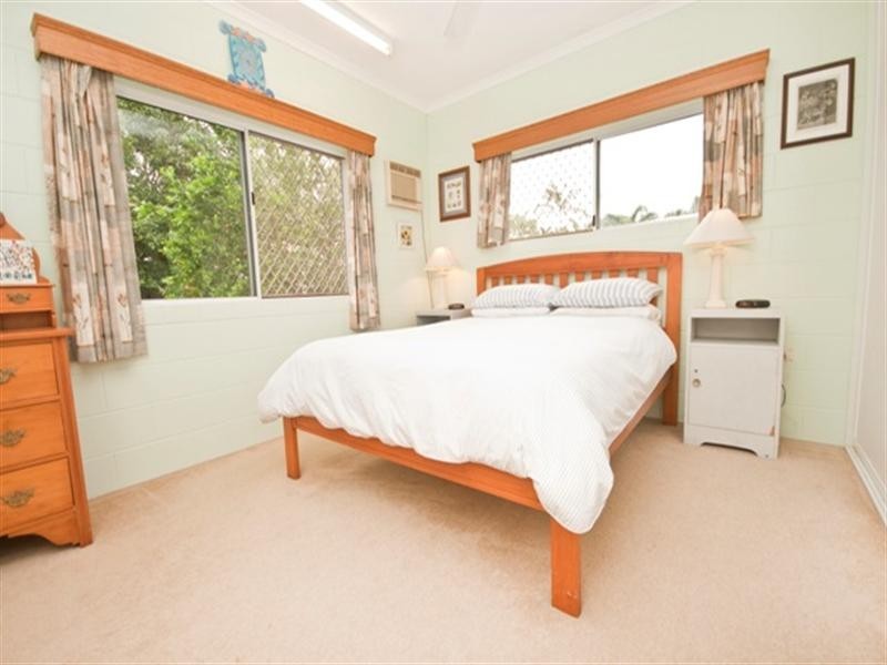 Bentley Park QLD 4869