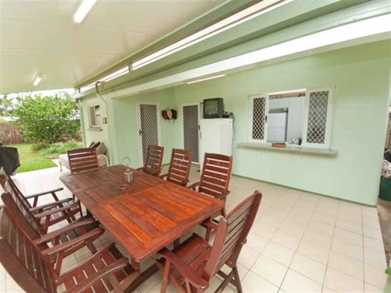 Bentley Park QLD 4869