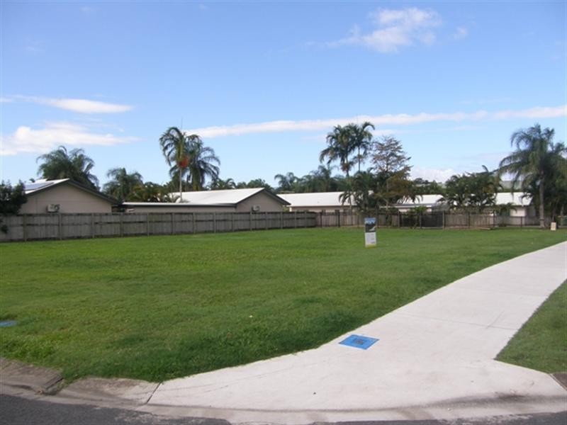 Bentley Park QLD 4869