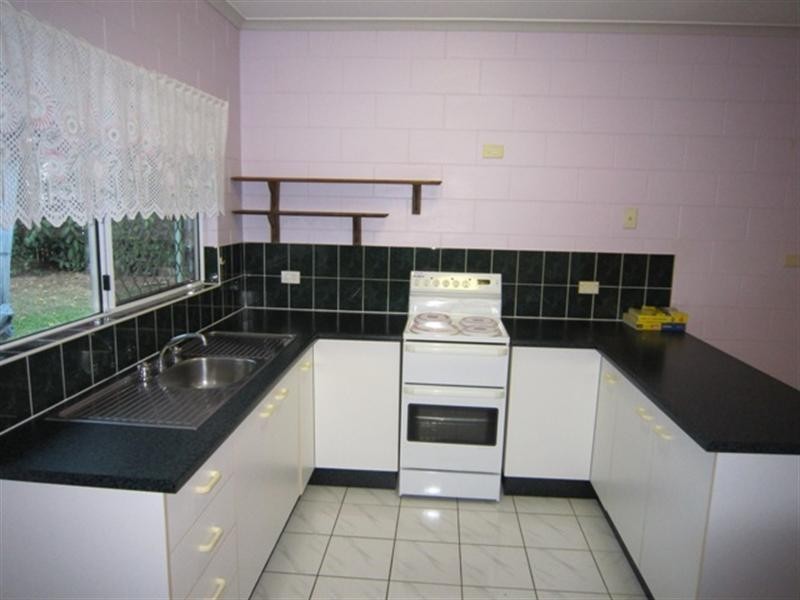 11 Reliance Close, Bentley Park QLD 4869