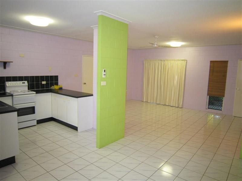 11 Reliance Close, Bentley Park QLD 4869