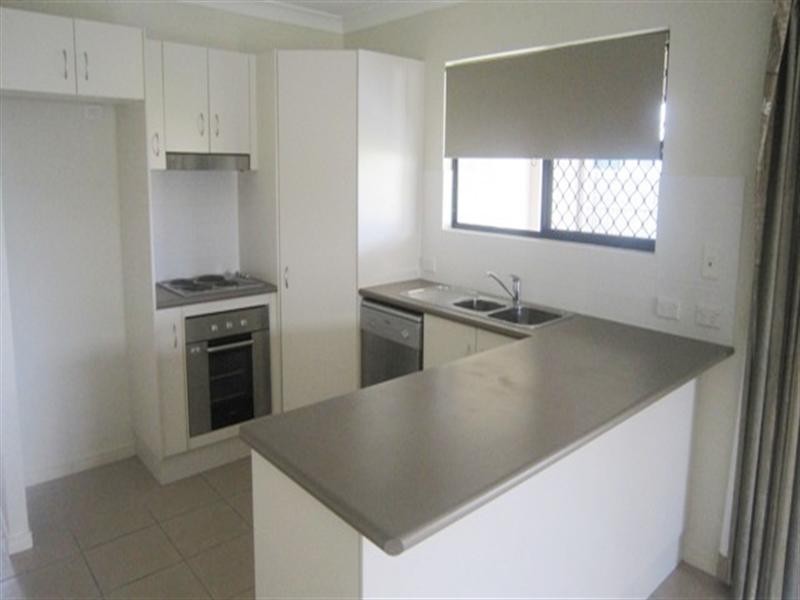 3 Guiness Close, White Rock QLD 4868