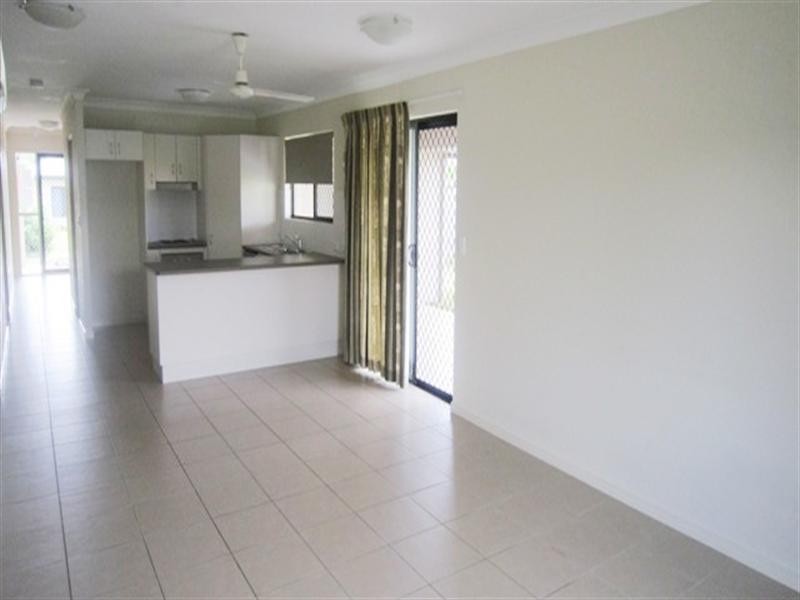 3 Guiness Close, White Rock QLD 4868