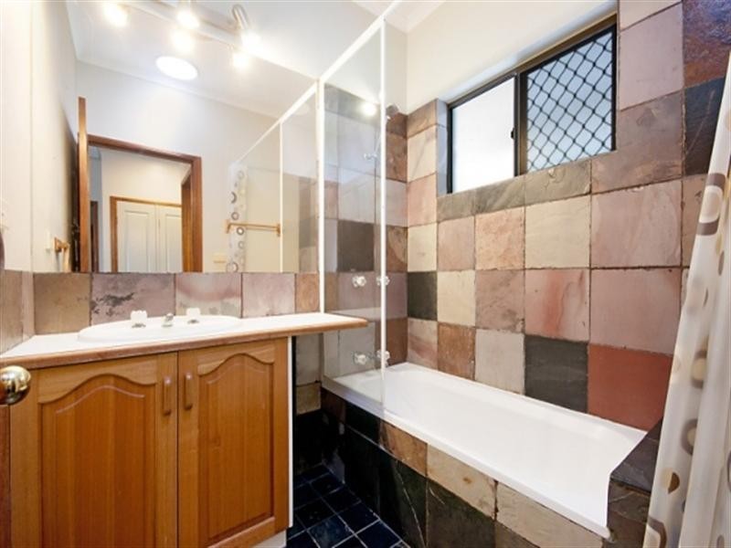 5 Waverley Court, Mount Sheridan QLD 4868