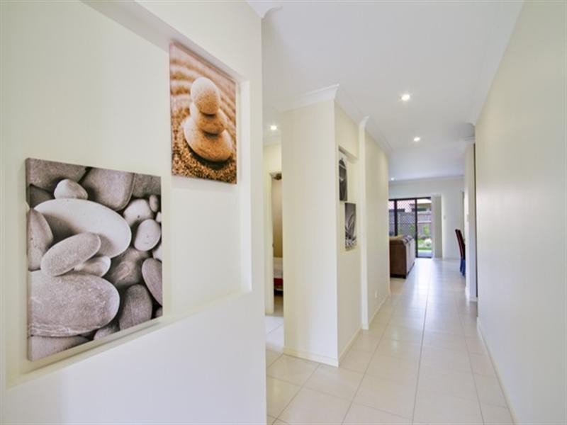 Bentley Park QLD 4869