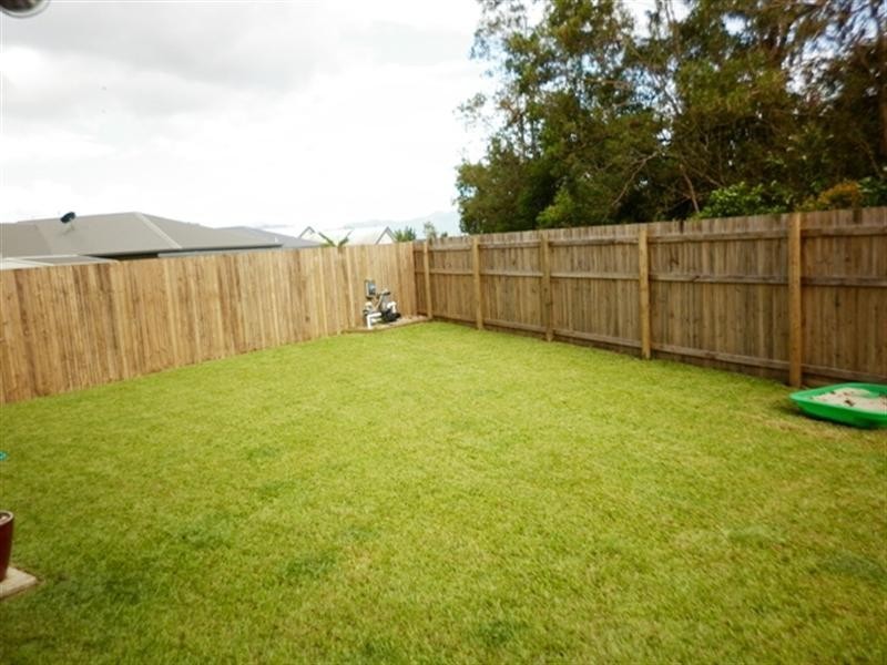 Bentley Park QLD 4869