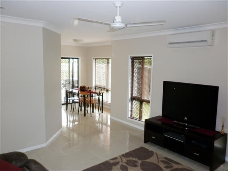 Bentley Park QLD 4869