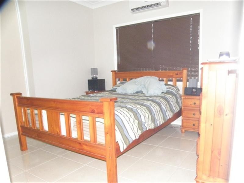 Bentley Park QLD 4869