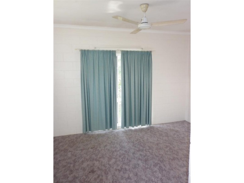 1 Fishburn Street, Bentley Park QLD 4869