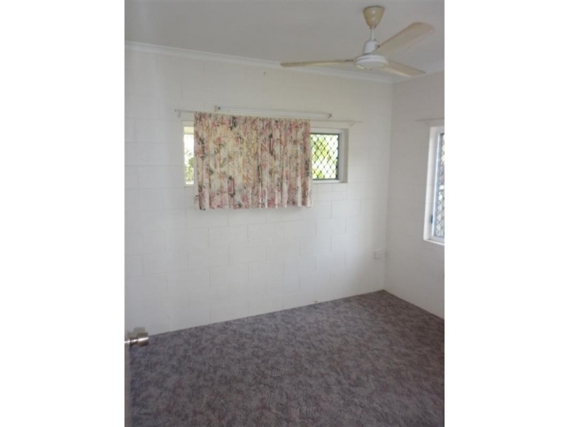 1 Fishburn Street, Bentley Park QLD 4869