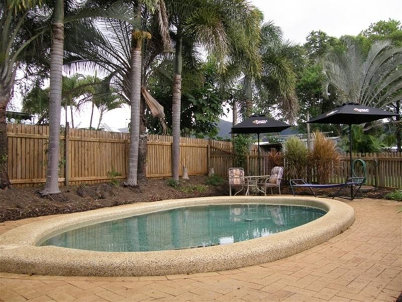 17 Beagle Close, Bentley Park QLD 4869