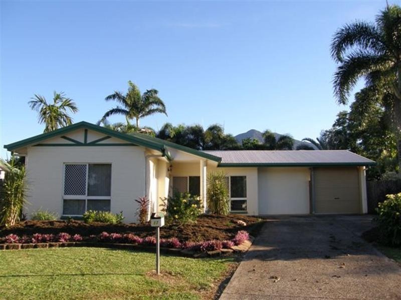 17 Beagle Close, Bentley Park QLD 4869